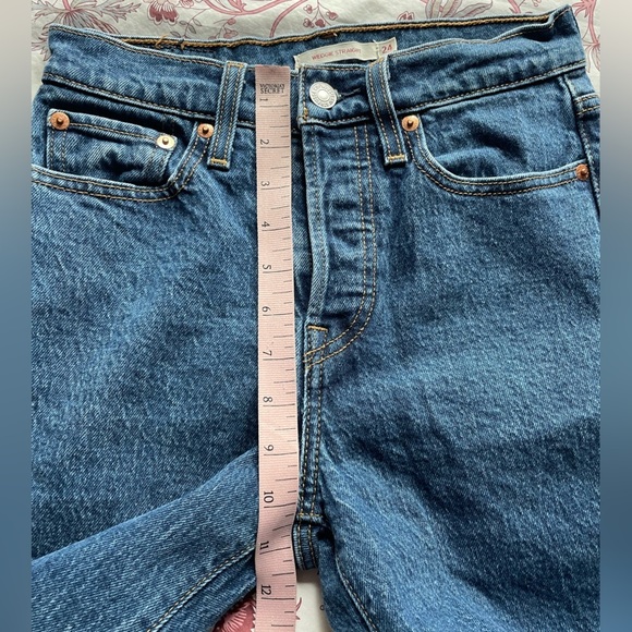 Levi’s Premium Wedgie Straight Below The Belt Raw Hem Button Fly Ankle Jeans 24 - Picture 14 of 16
